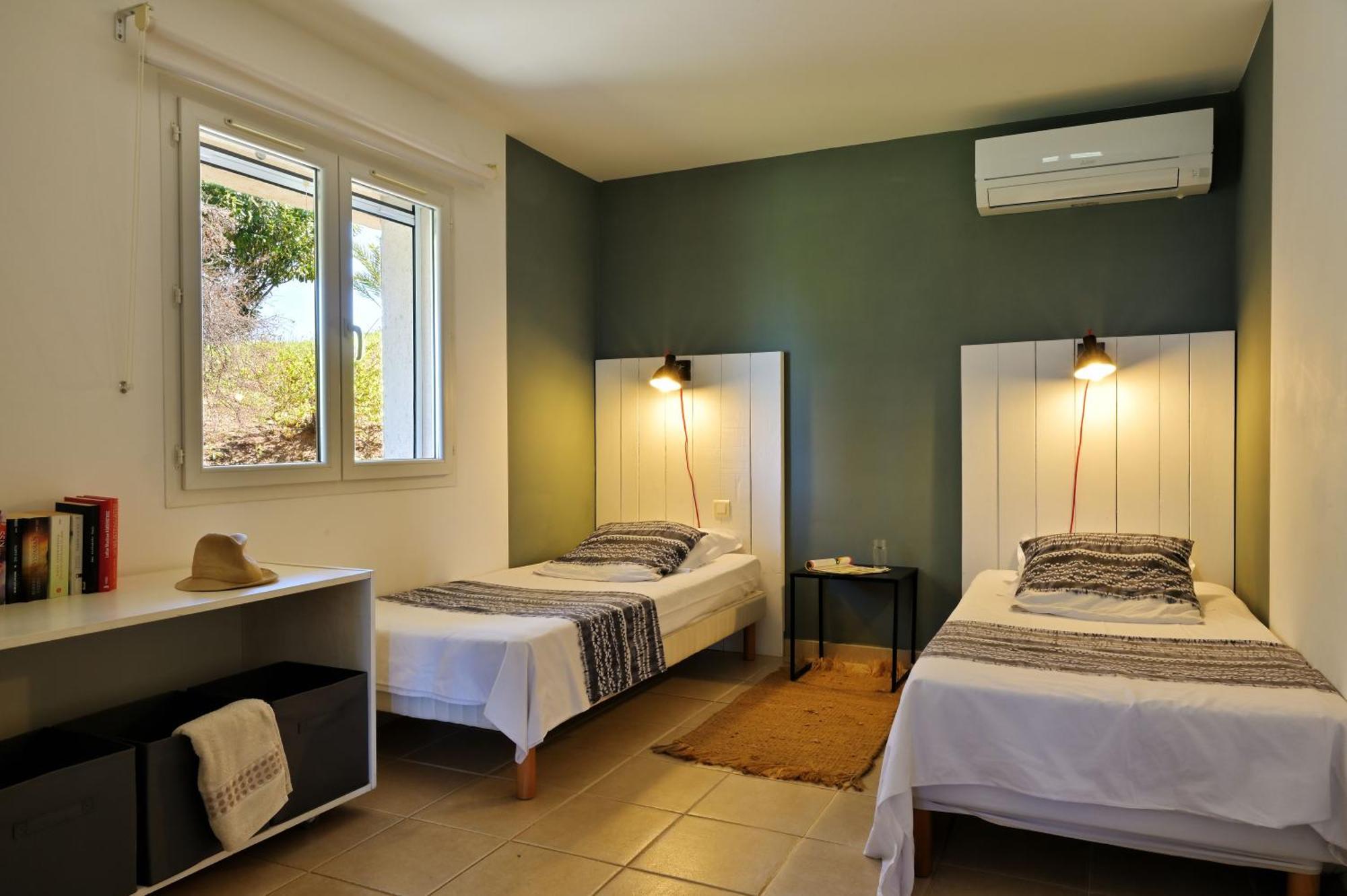 Domaine Punta Della Guardia Villa Vue Mer Dans Nature Protegee, Plage A 1,5 Km セルヴィオーヌ エクステリア 写真