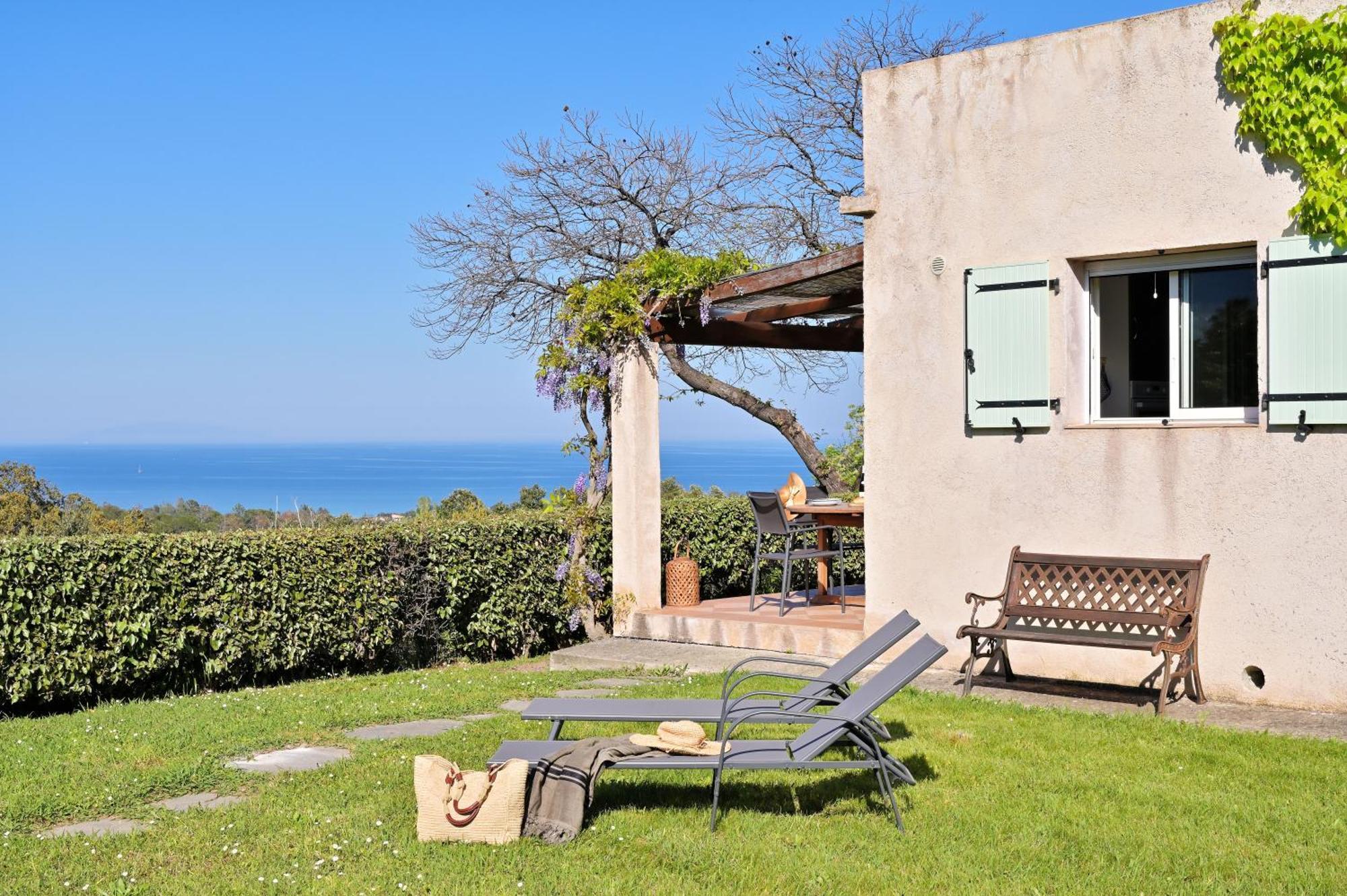 Domaine Punta Della Guardia Villa Vue Mer Dans Nature Protegee, Plage A 1,5 Km セルヴィオーヌ エクステリア 写真