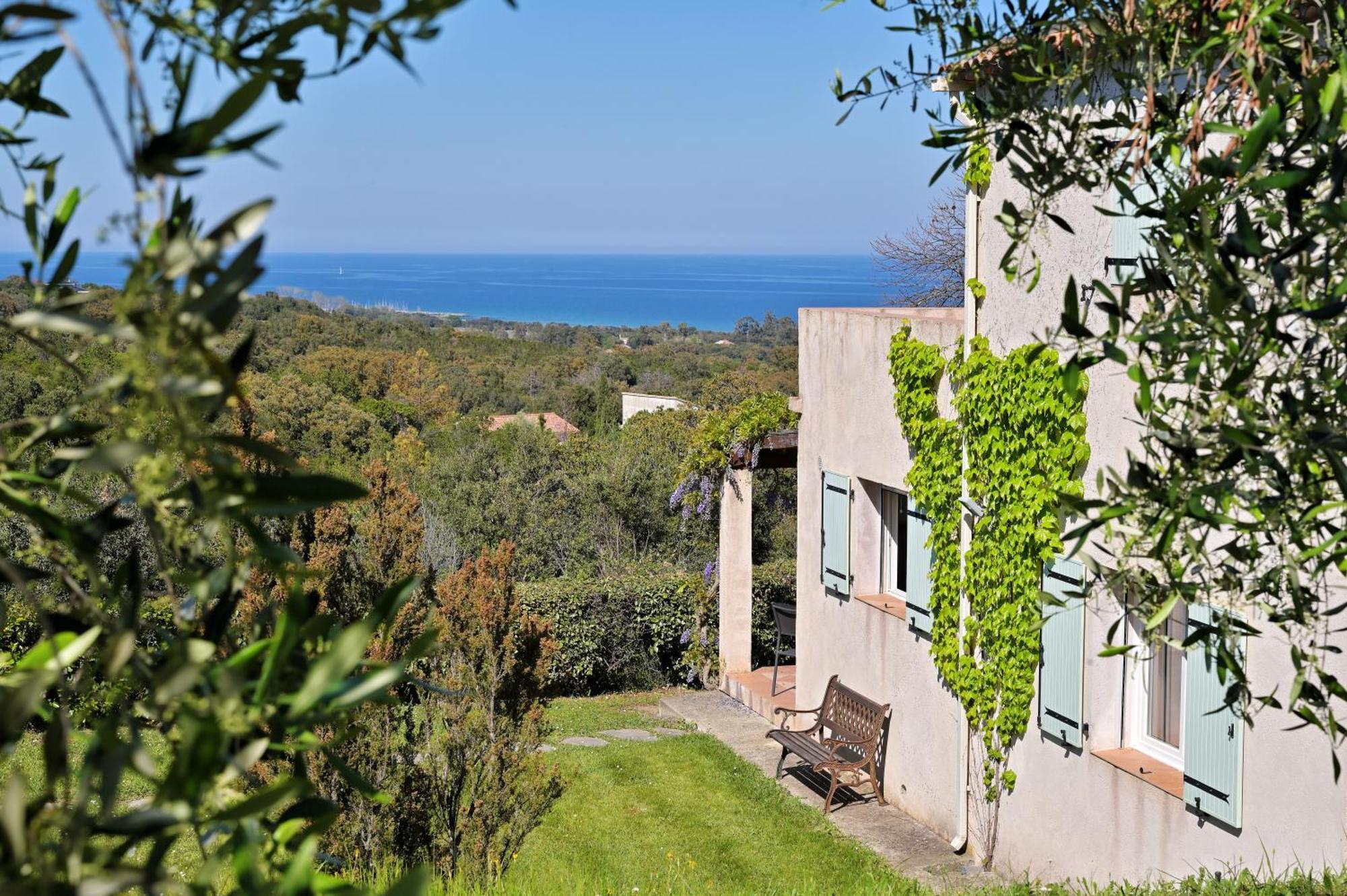 Domaine Punta Della Guardia Villa Vue Mer Dans Nature Protegee, Plage A 1,5 Km セルヴィオーヌ エクステリア 写真